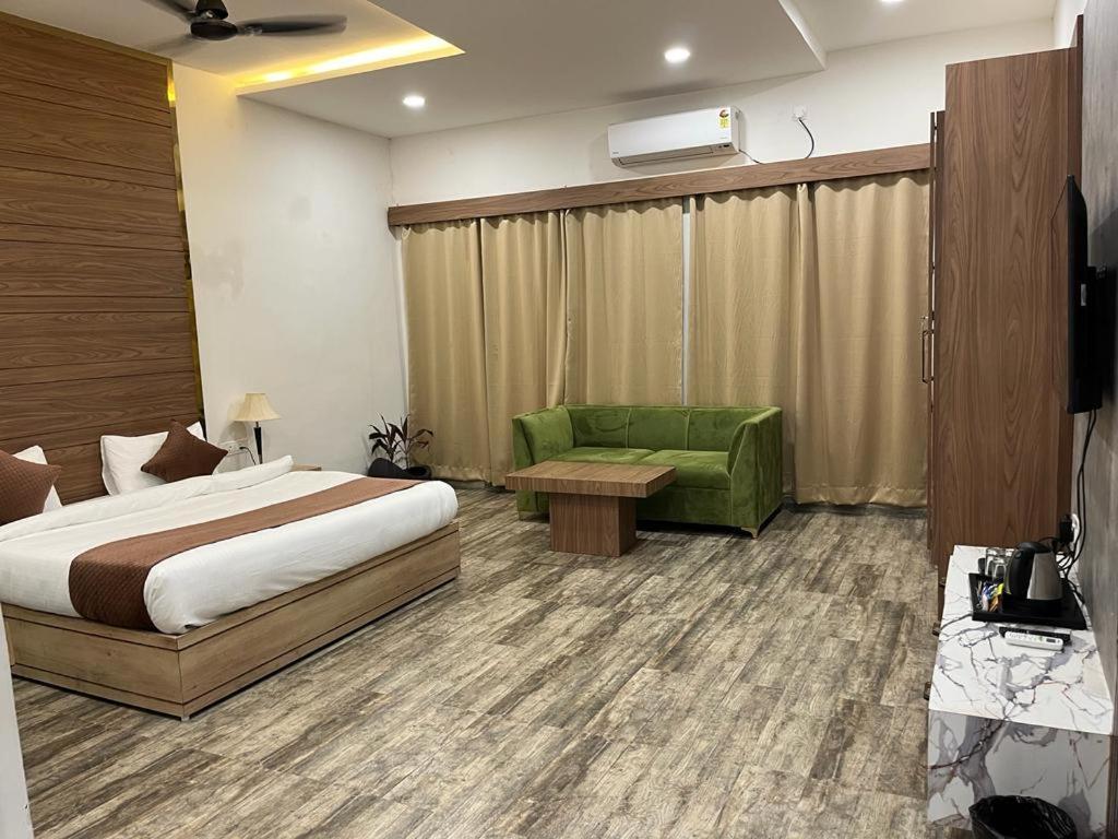 Hotel Eco Park Rewa ภายนอก รูปภาพ