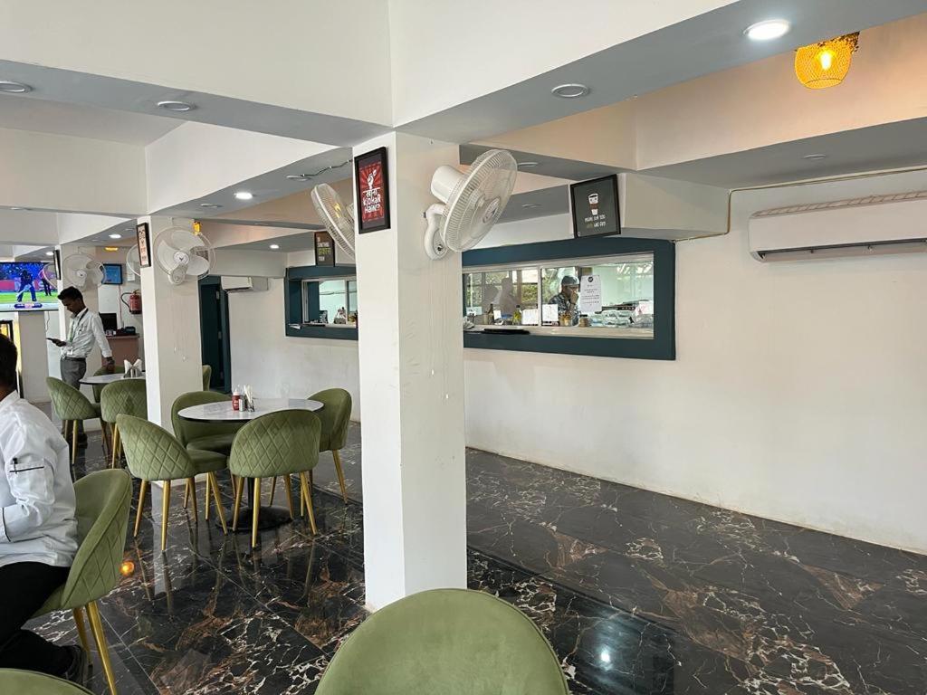 Hotel Eco Park Rewa ภายนอก รูปภาพ