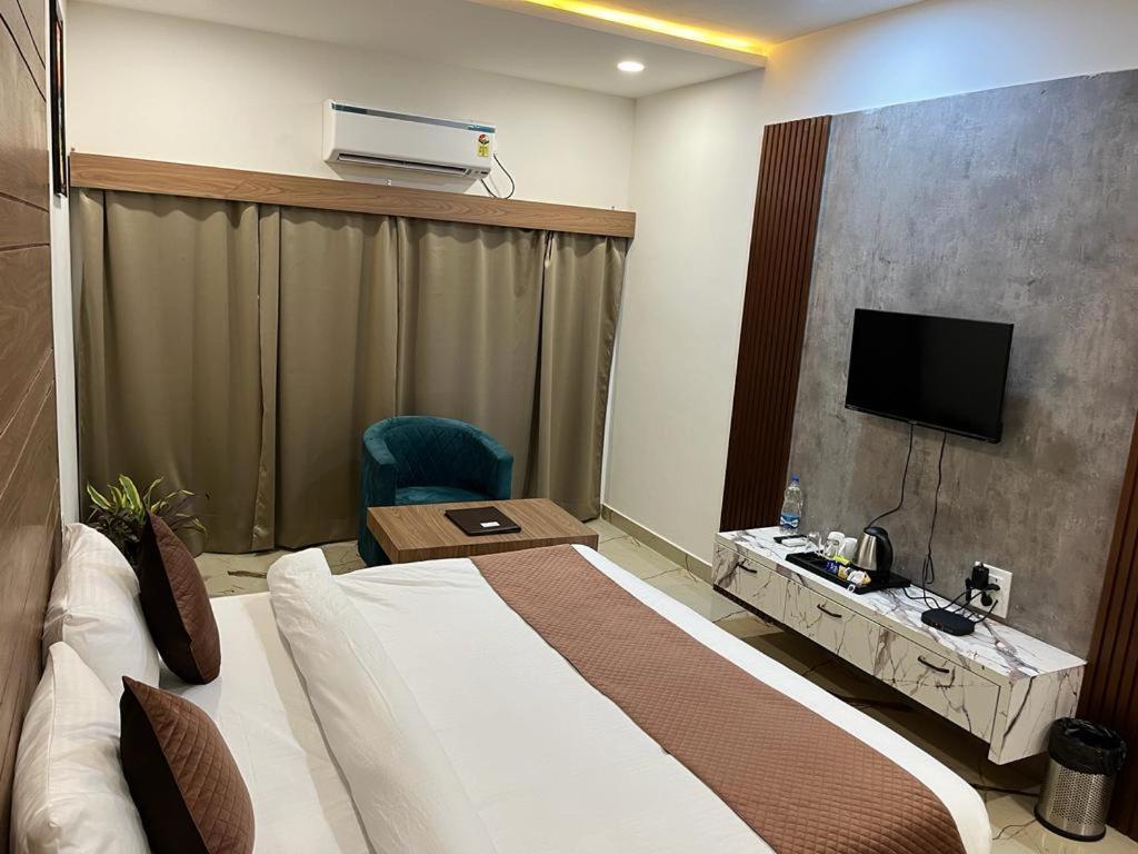 Hotel Eco Park Rewa ภายนอก รูปภาพ
